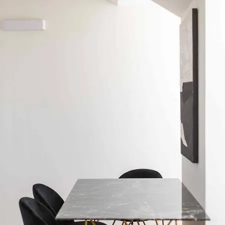 Lejlighed Pardal 2b - Penthouse In Alcantara - Parking Nearby
