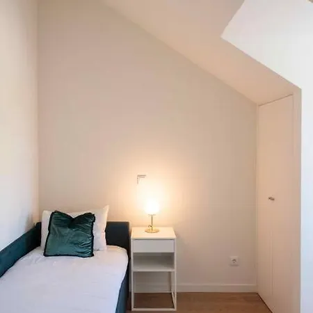 Appartamento Pardal 2b - Penthouse In Alcantara - Parking Nearby