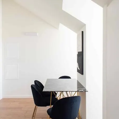 Appartamento Pardal 2b - Penthouse In Alcantara - Parking Nearby *